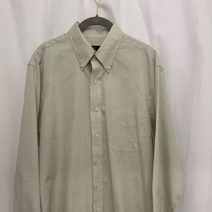 Jos A Bank Tailored Fit Travelers Collection Dress Shirt